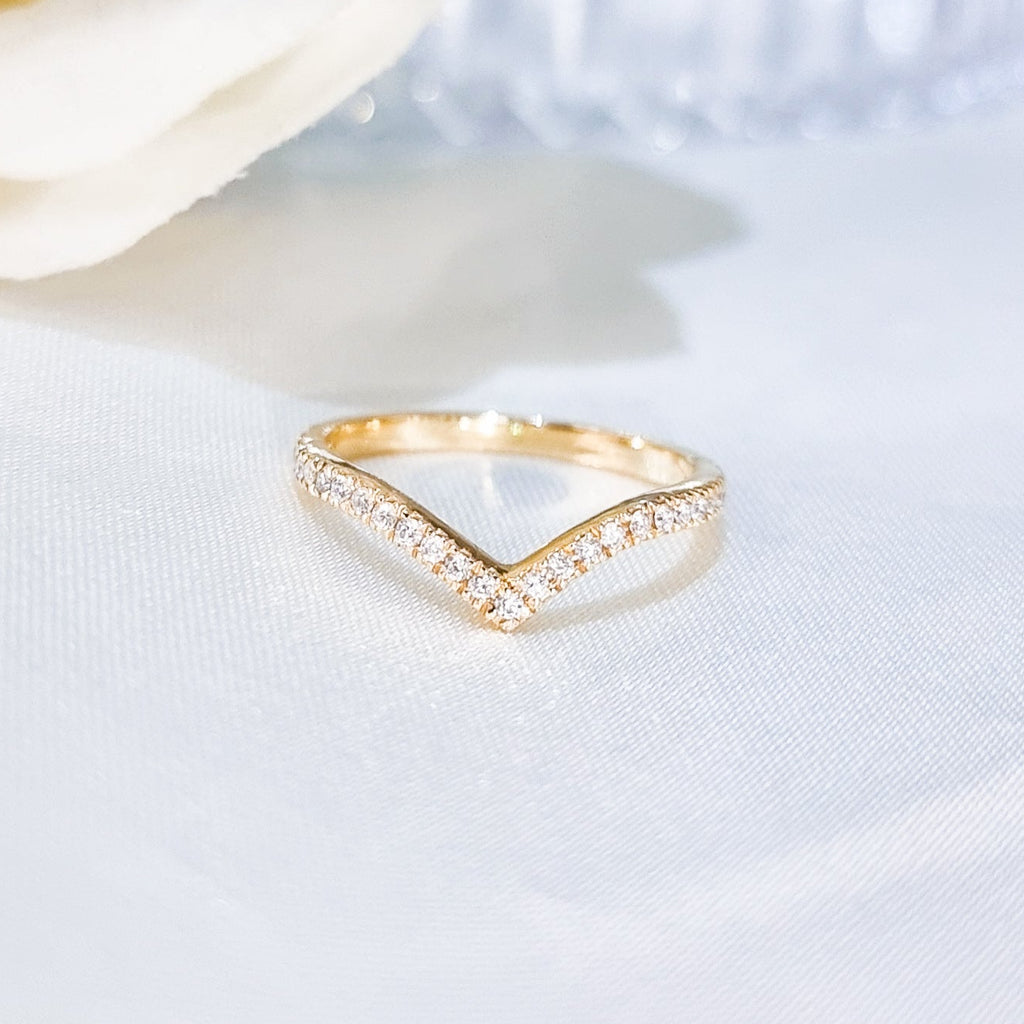 Erin Chevron Pavé Wedding Band