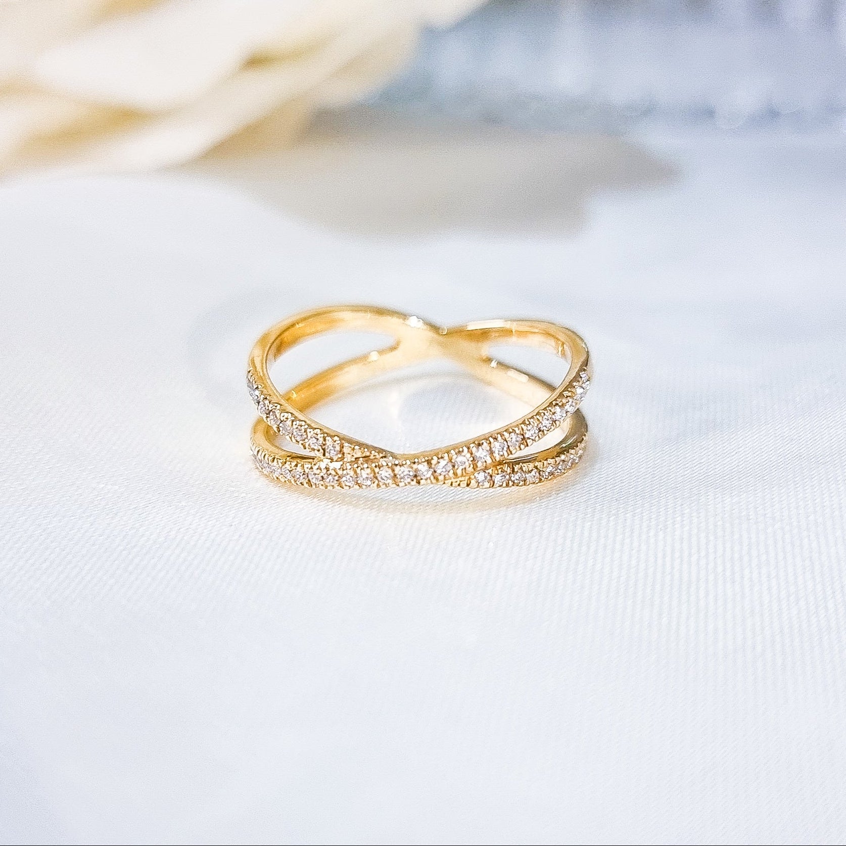 Criss-Cross Pavé Band
